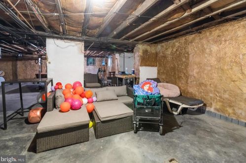 232 Cliveden St, Philadelphia PA 19150-3309 exterior