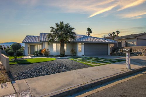 9871 San Rafael Dr, Desert Hot Springs, CA 92240-1828