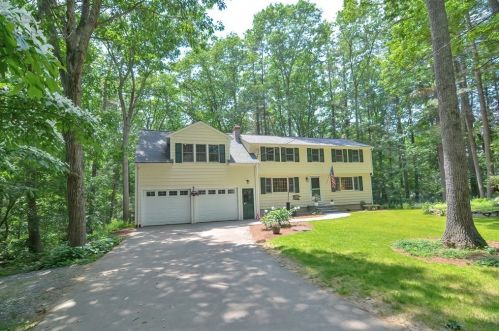 49 Rocky Ln, Medfield, MA 02052-3305