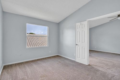 8632 Windy Cir, Boynton Beach FL  33472-5125 exterior