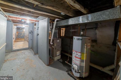 98 State St, Camden NJ  08102-2109 exterior