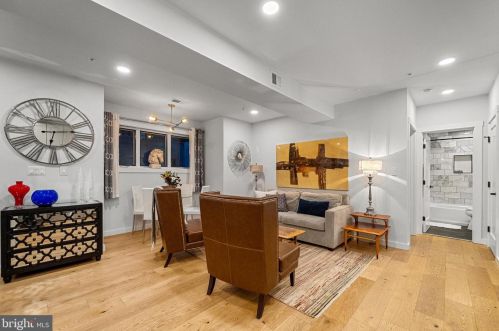 6914 Willow St, Washington, DC 20012-2024
