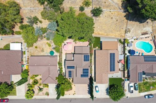 9941 Halberns Blvd, Santee CA  92071-1439 exterior