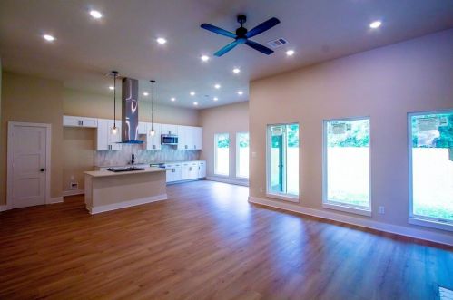 977 Arbor Way, Conroe TX  77303-1783 exterior