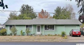 1565 Oak St, Lebanon OR  97355-1253 exterior
