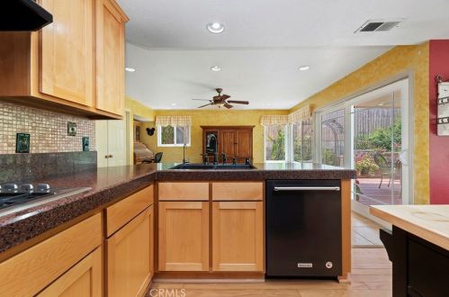 5807 Greens Dr, Riverside CA  92509-7327 exterior