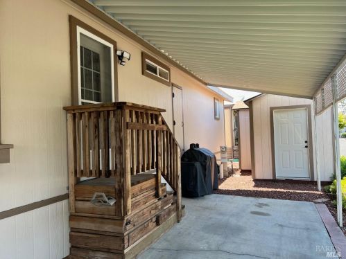 86 Norfolk Dr, Santa Rosa, CA 95401-4912
