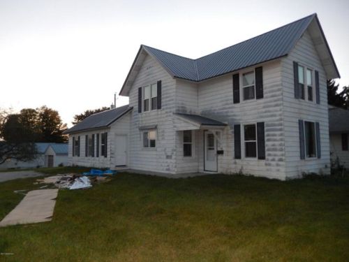 913 Winona St, Cummingsville MN  55923-1436 exterior