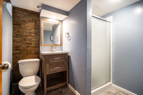 200 79, Milwaukee WI 53219-1707 exterior