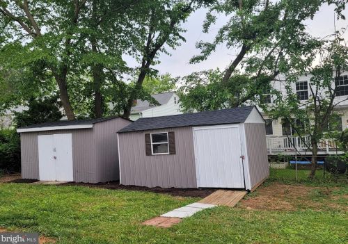 6912 Westlawn Dr, Falls Church VA  22042-2653 exterior