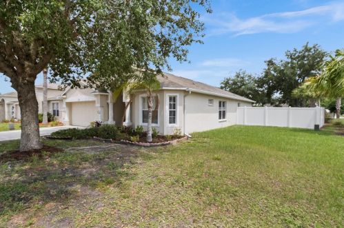 3128 Clover Blossom Cir, Land O Lakes, FL 34638-7989
