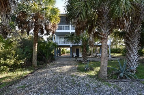 1017 Pne Ave, Saint George Island FL  32328-2416 exterior
