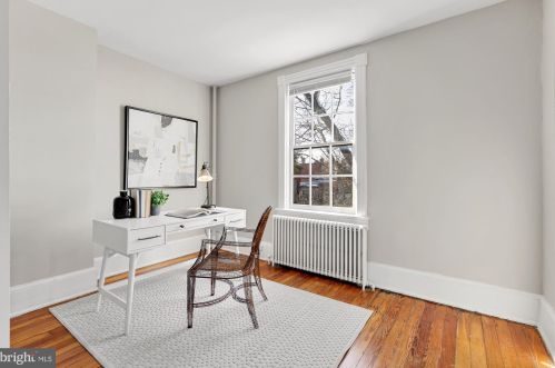 124 6 St, Washington DC 20002-2215 exterior