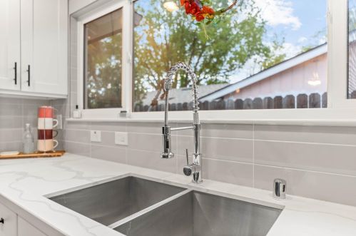 8435 Ahrentzen Ct, Citrus Heights CA  95610-2724 exterior