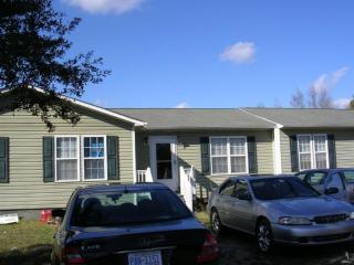 1050 Old Mill Rd, Belville, NC 28451-9404