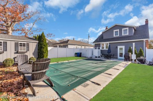 1817 Greenwood Ter, Belmar NJ 07719-2912 exterior