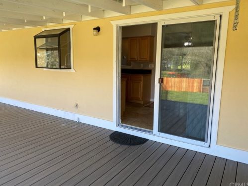 11 Glen Cir, Oroville CA  95966-9250 exterior