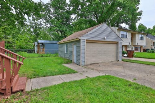 2070 Galbraith Rd, Cincinnati OH 45215-5634 exterior