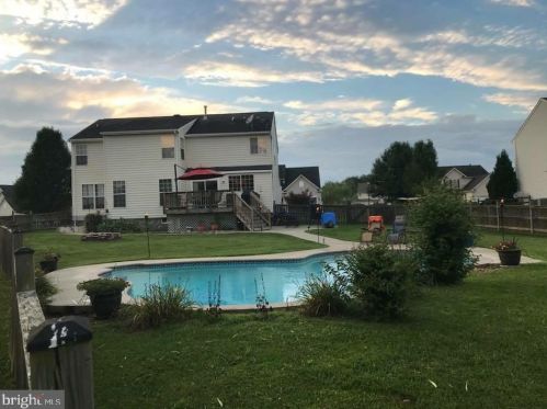 63 Turnberry Dr, Charles Town WV  25414-3887 exterior