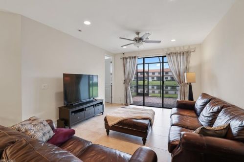7980 Bristol Cir, Naples FL  34120 exterior