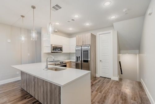 1112 Galveston Ave, Fort Worth, TX 76104-4834