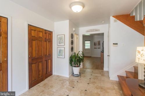 3544 Chimney Swift Dr, Huntingdon Valley, PA 19006-3302