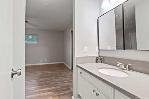 43816 Palm Vis Ave, Lancaster CA 93535-4422 exterior