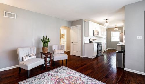 2222 107, Milwaukee WI 53226-2321 exterior