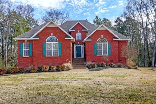 408 Cowan Ct, Nolensville TN  37135-8426 exterior