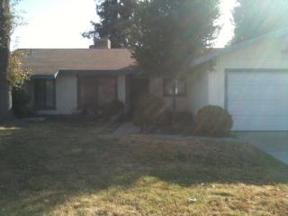 1036 Noyes St, Visalia CA  93277-1557 exterior