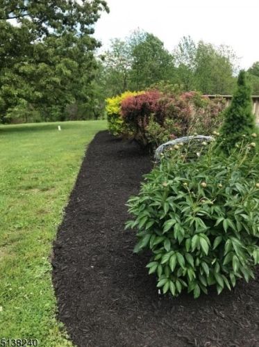 434 Buckhorn Dr, Belvidere NJ  07823-2707 exterior