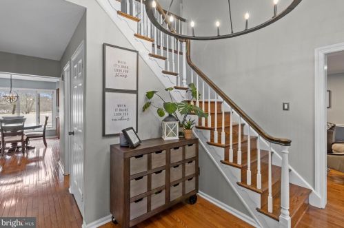 770 Dawes Dr, Yardley PA 19067-4335 exterior