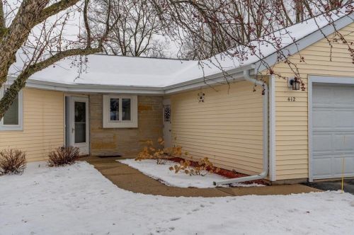 412 Lawn St, Cambridge, WI 53523-8904