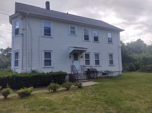 49 Baker St, Warwick, RI 02886-0710