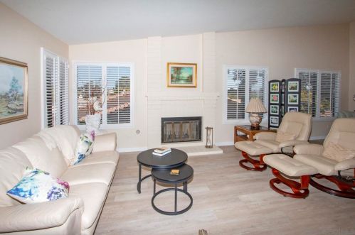 18076 Avenida Alozdra, San Diego CA 92128-1570 exterior