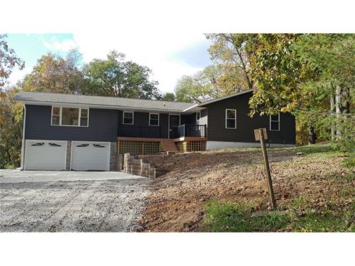2459 125th Dr, Genoa Bluff, IA 52301-8764