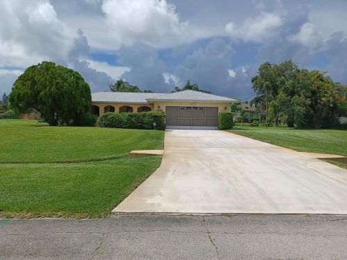 1526 Chiffon Ave, Fort Pierce, FL 34952-8844