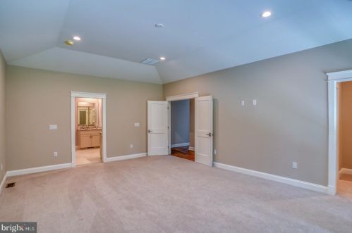 94 Wolf Creek Cir, Dover DE  19901-4917 exterior