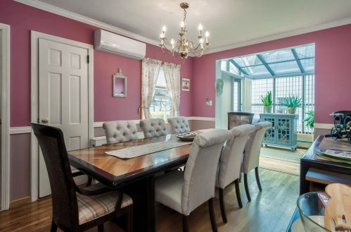 18 Surrey Rd, New Hyde Park NY  11040-2036 exterior