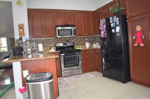 35288 Frederick St, Wildomar CA  92595-9666 exterior