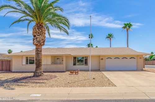 11055 Oak Ridge Rd, Sun City, AZ 85351-1511