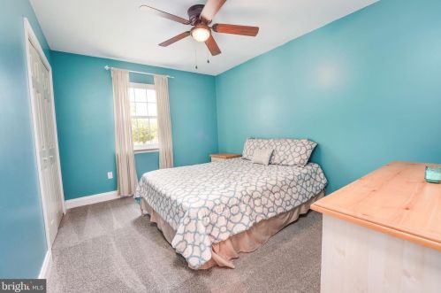 13439 Princedale Dr, Woodbridge VA  22193-3911 exterior