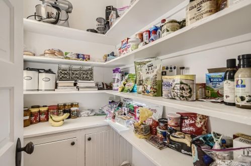 1551 Ogden St, Denver CO 80210-4134 exterior