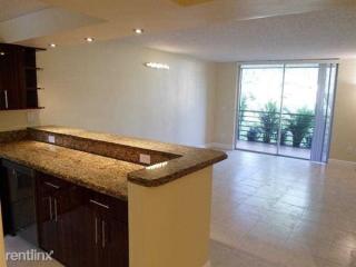 3285 Foxcroft Rd, Hollywood FL  33025-4192 exterior