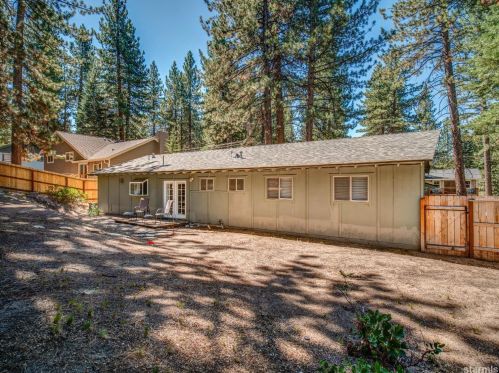 2582 Humboldt St, South Lake Tahoe CA  96150-7227 exterior