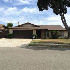 1421 Holly Ave, Oxnard, CA 93036-1506