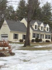 18 Snowberry Ln, Fortsville, NY 12831-1647