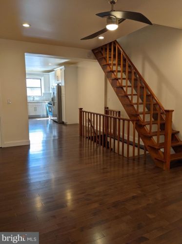 720 League St, Philadelphia PA  19147-4713 exterior