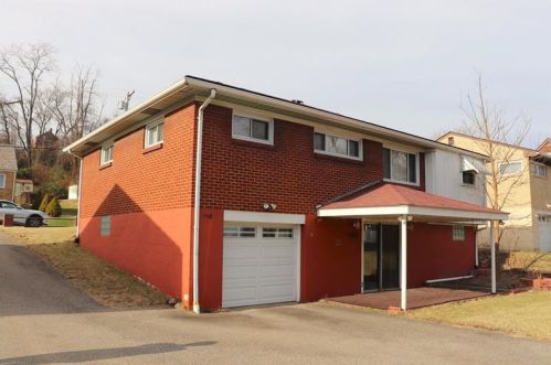 1947 Michigan Ave, Pittsburgh, PA 15122-3621