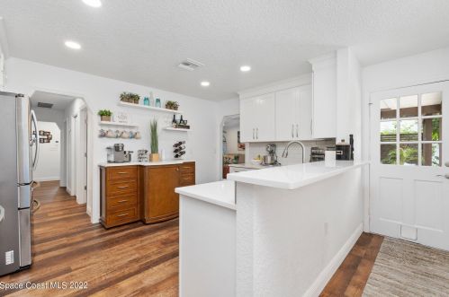 206 York Dr, Cocoa FL  32926-8742 exterior